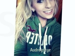Audrey_skye