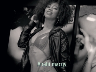 Anahi_macys