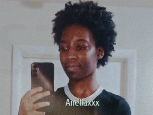 Aneliaxxx