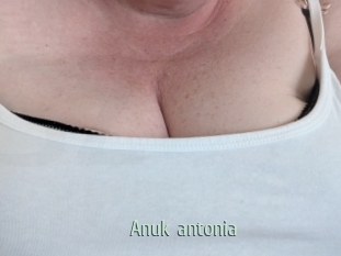 Anuk_antonia