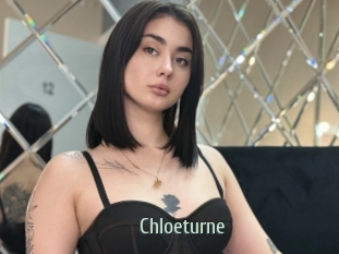 Chloeturne