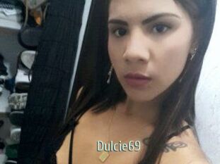 Dulcie_69