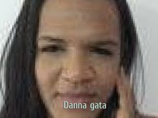 Danna_gata