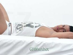 GIANsexhot