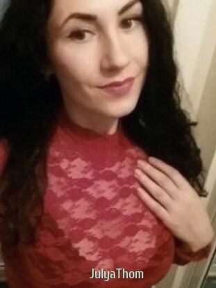 JulyaThom