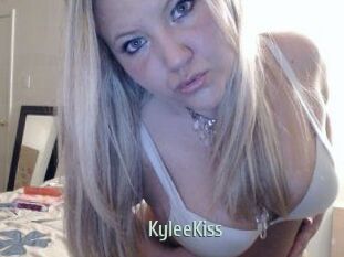 Kylee_Kiss