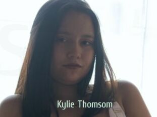 Kylie_Thomsom