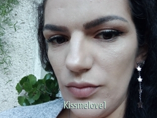 Kissmelove1