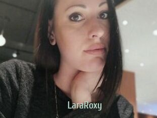 LaraRoxy