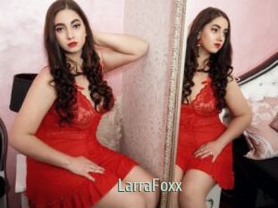 LarraFoxx