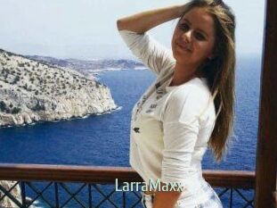 LarraMaxx