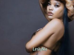 LeslyNia