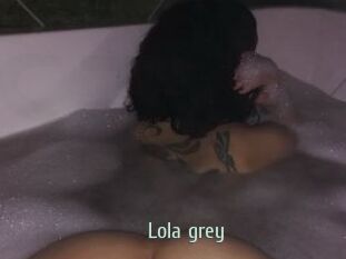 Lola_grey