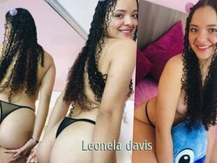 Leonela_davis