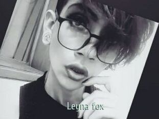 Leyna_fox