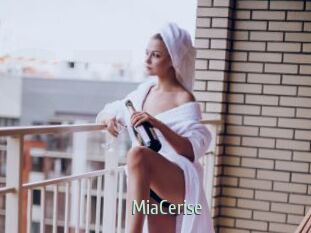MiaCerise