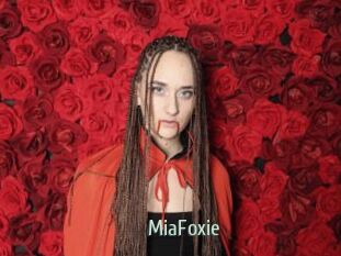 MiaFoxie