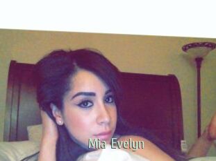 Mia_Evelyn