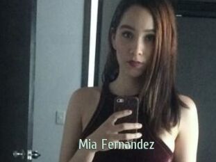 Mia_Fernandez