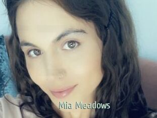 Mia_Meadows