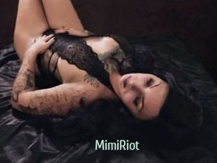 Mimi_Riot