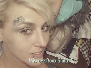 MistressRoxxiSmith