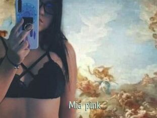 Mia_pink