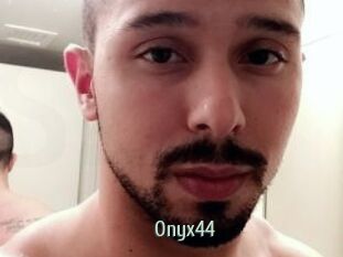 Onyx44