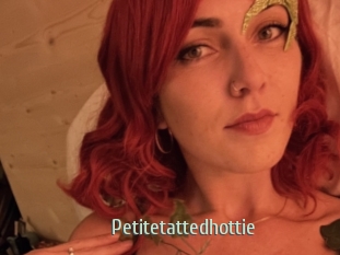 Petitetattedhottie