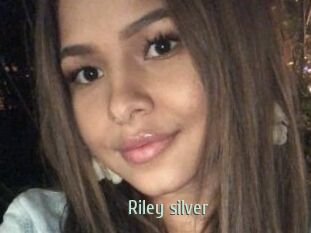 Riley_silver