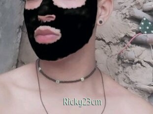 Ricky23cm