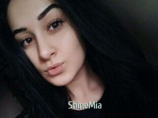 ShineMia