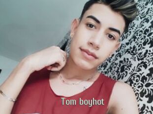 Tom_boyhot