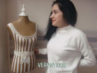 VERONYIQUE